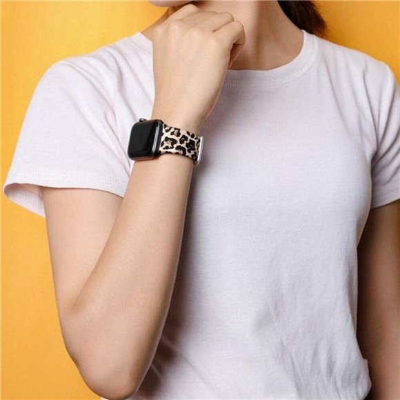 NEW Luxury Classic Leopard Apple Watch Band - Picture 3 of 6